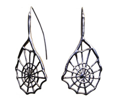 ayaka nishi spider web earring